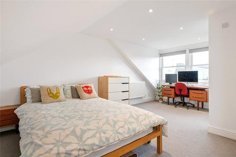 28 Warlters Road, London, N7 0RX