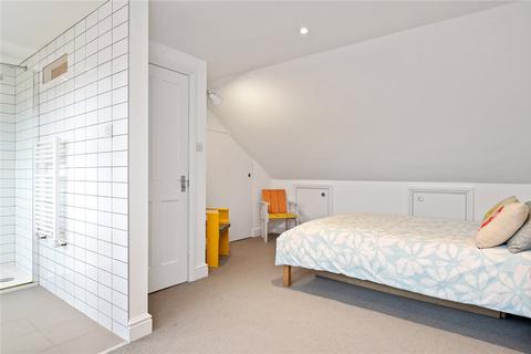 28 Warlters Road, London, N7 0RX
