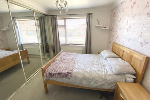 56 Coppice Drive, Northampton, NN3 6NE