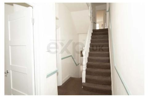 11 Raleigh Road, London, N8 0JB