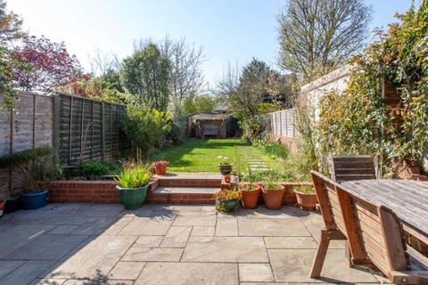 8 Hemdean Hill, Caversham, Reading, RG4 7SB