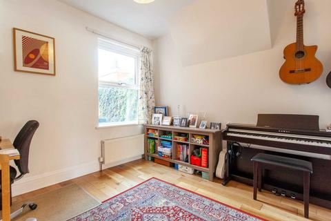 8 Hemdean Hill, Caversham, Reading, RG4 7SB