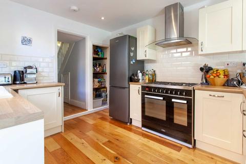 8 Hemdean Hill, Caversham, Reading, RG4 7SB