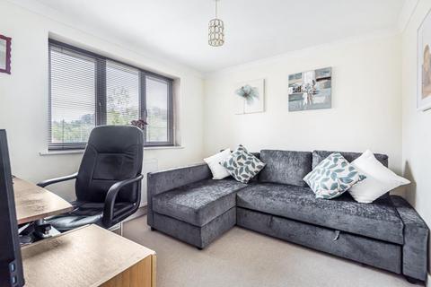 34a Beechcroft, Hampstead Norreys, Thatcham, RG18 0TG