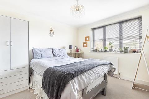 34a Beechcroft, Hampstead Norreys, Thatcham, RG18 0TG