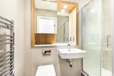 Studio to rent, Skyline,  Slough,  SL1