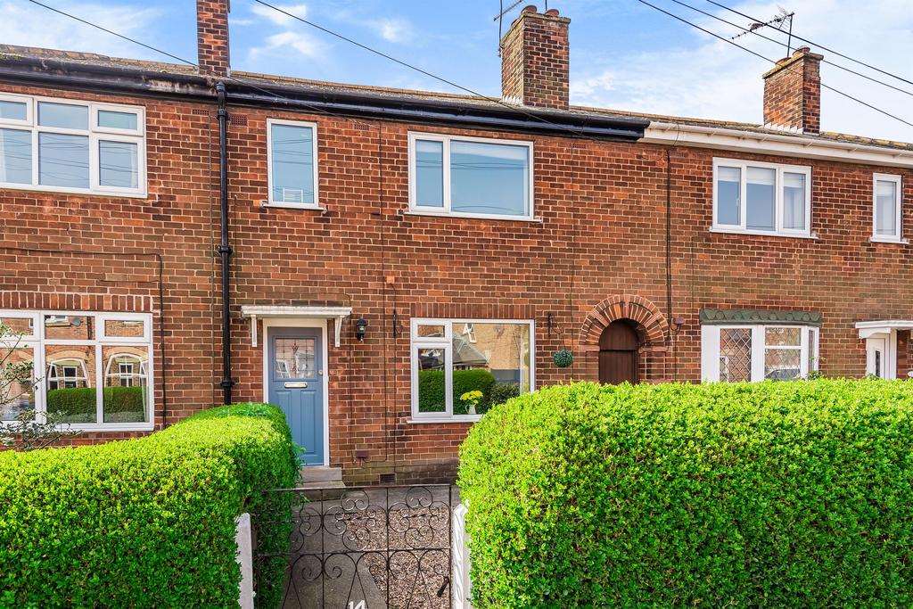 Waterside Road, Beverley, East Yorkshire, HU17 0PP 3 bed terraced house