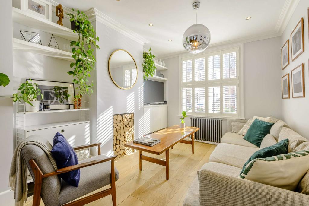 Ladysmith Road, St. Albans 3 bed terraced house £750,000