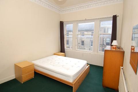 3 bedroom flat to rent, King Street, Stirling, FK8