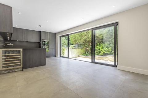 Pine Crest Lubbock Road, Chislehurst, BR7 5JG