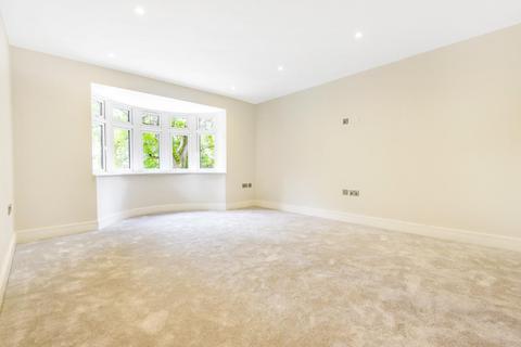 Pine Crest Lubbock Road, Chislehurst, BR7 5JG