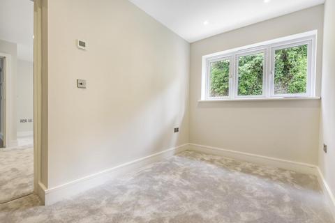 Pine Crest Lubbock Road, Chislehurst, BR7 5JG