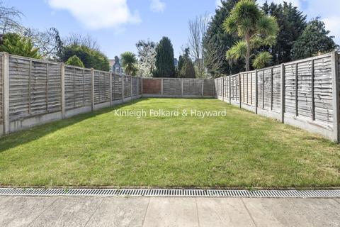 32a Inchmery Road, London, SE6 2NE