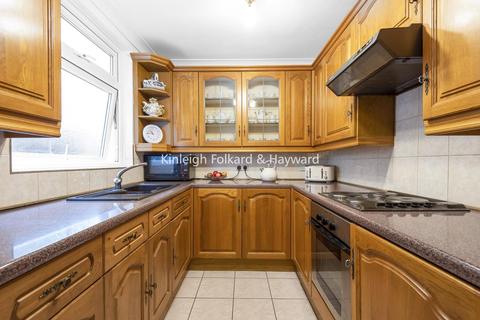 32a Inchmery Road, London, SE6 2NE