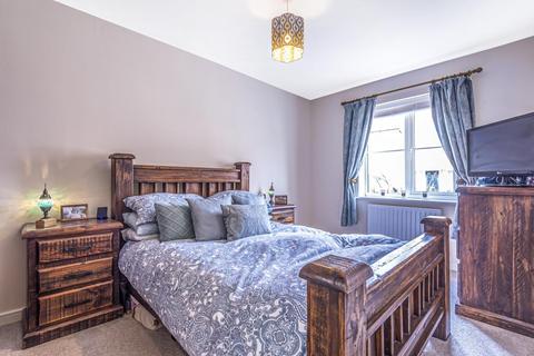 25 Burrows Crescent, Chipping Norton, OX7 5TZ