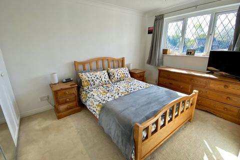 4 The Moorlands, Wetherby, LS22 6TA