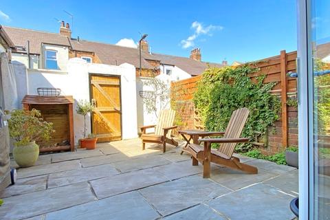 41 Hookstone Road, Harrogate, HG2 8BT