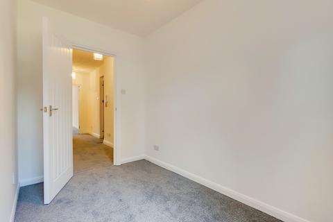 Flat 2, 25 Beech Copse, South Croydon, CR2 7ES