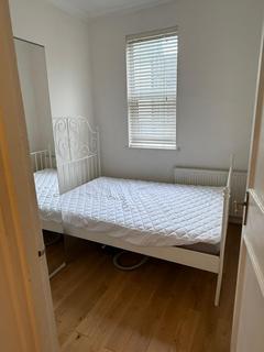 1 bedroom flat to rent, WARWICK ROAD, EARLS COURT, LONDON W14