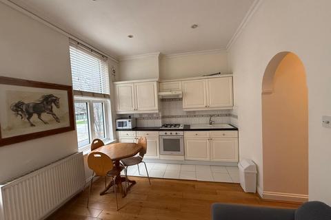 1 bedroom flat to rent, WARWICK ROAD, EARLS COURT, LONDON W14