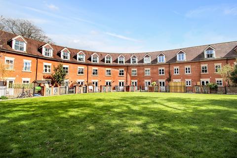 9 All Saints Crescent, Westbury, BA13 3BX