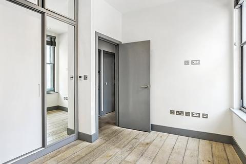 1 bedroom apartment to rent, Shaftesbury Avenue, London, W1D