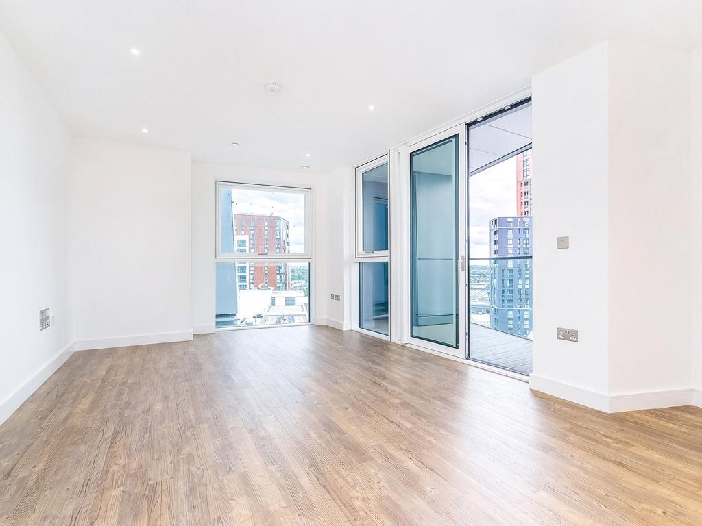 Gladwin Tower, 50 Wandsworth Road, SW8 2 bed apartment £2,817 pcm (£
