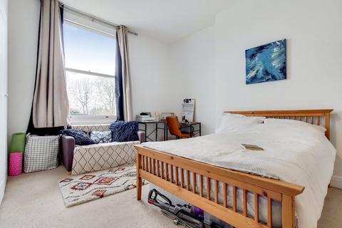 1c Pemberton Gardens, London, N19 5RR