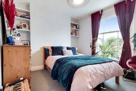 1c Pemberton Gardens, London, N19 5RR