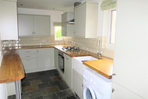 2 bedroom terraced house to rent, Kilpin Hill Lane, Dewsbury, WF13