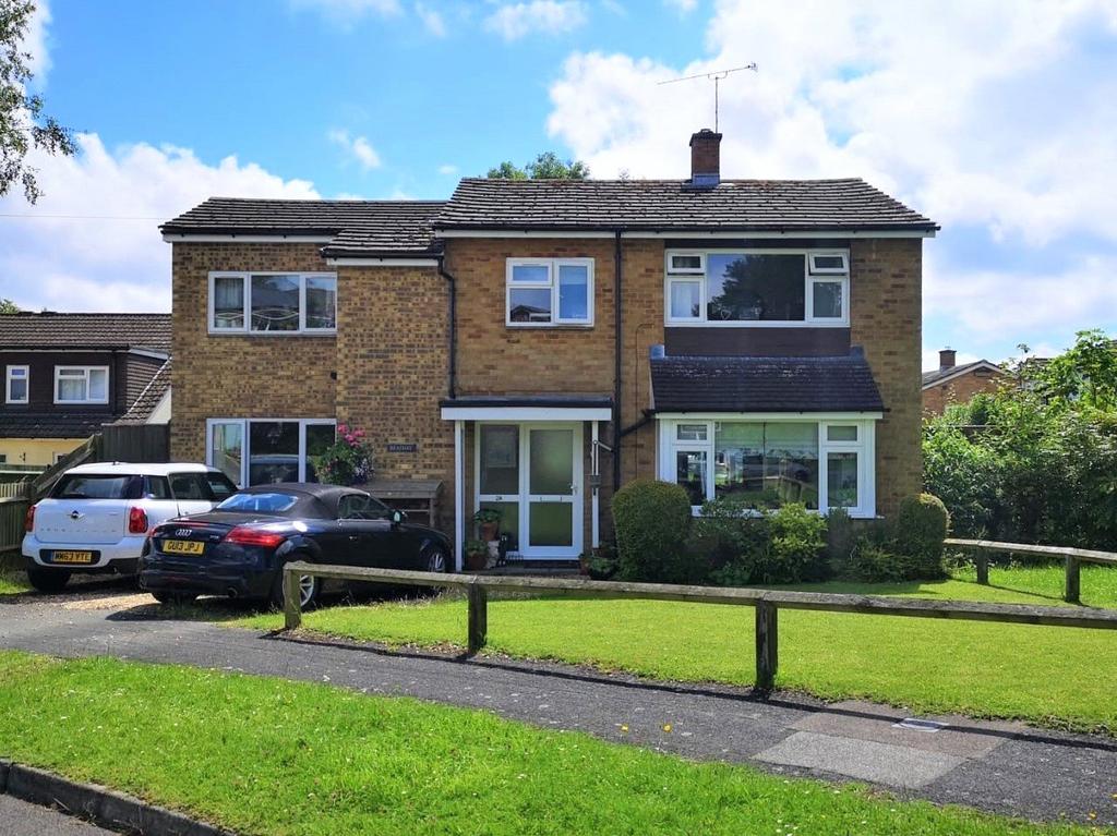 Priors Way, Winchester, Hampshire, SO22 5 bed detached house £700,000
