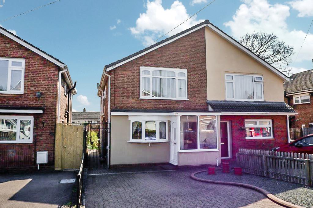 Deer Park Road Fazeley 3 Bed Semi Detached House £210 000