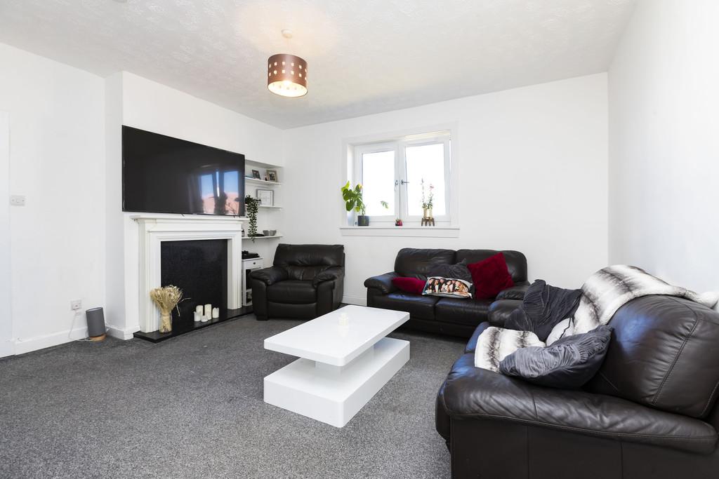Hillhead Road, Kirkintilloch 2 bed apartment £74,995