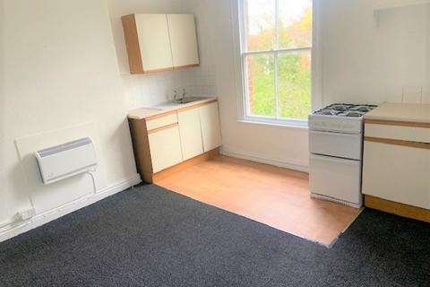 Studio to rent, 4 Irlam Road, Sale