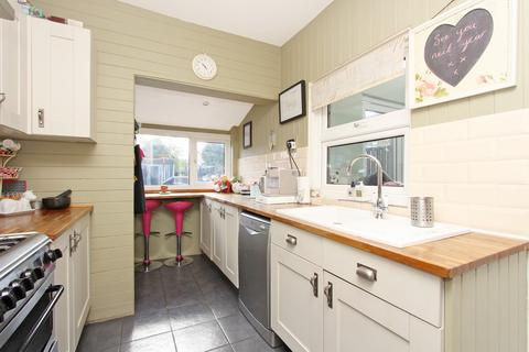 135 Swan Road, Feltham, TW13 6LT