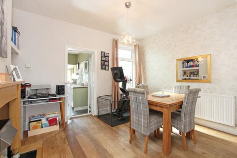 135 Swan Road, Feltham, TW13 6LT