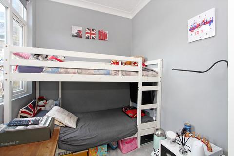 135 Swan Road, Feltham, TW13 6LT