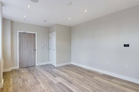 Studio to rent, Guildhall Apartments, Old Guildhall Yard, Doncaster, DN1