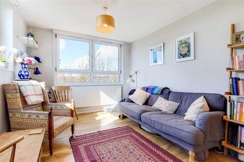 42 Kingham Close, London, SW18 3BX
