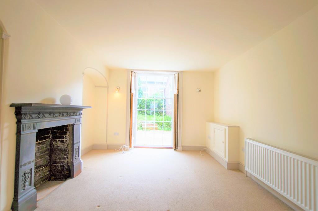 Little London, Chichester 3 bed cottage £640,000