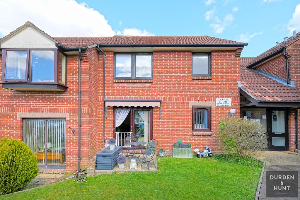 Abigail Court, Ongar, CM5 1 bed apartment £150,000