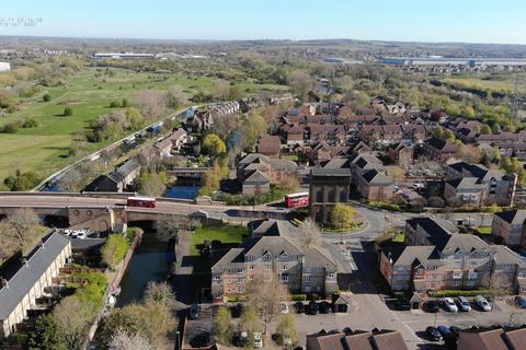 3f Government Row, Enfield, EN3 6JN