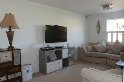 3f Government Row, Enfield, EN3 6JN