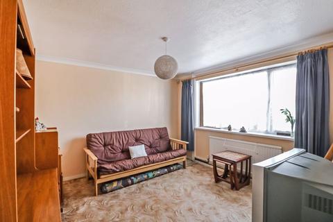 36 Talbot Avenue, Slough, SL3 8DE