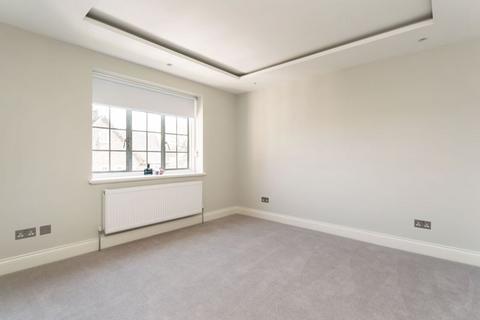 2 bedroom apartment for sale, The Pantiles, Finchley Road, Temple Fortune, NW11