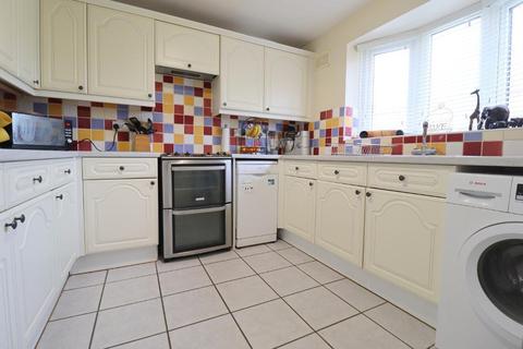 33 Linbridge Way, Luton, LU2 9TU