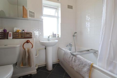 33 Linbridge Way, Luton, LU2 9TU