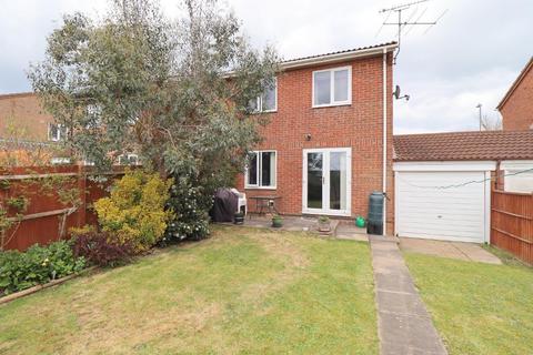 33 Linbridge Way, Luton, LU2 9TU