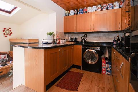 137 Chestnut Avenue, Exeter, EX2 6DW