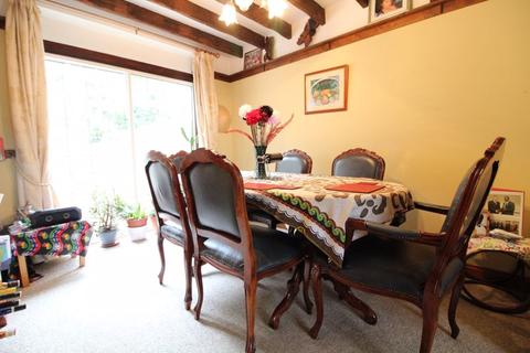152 Limbury Road, Luton, LU3 2PN